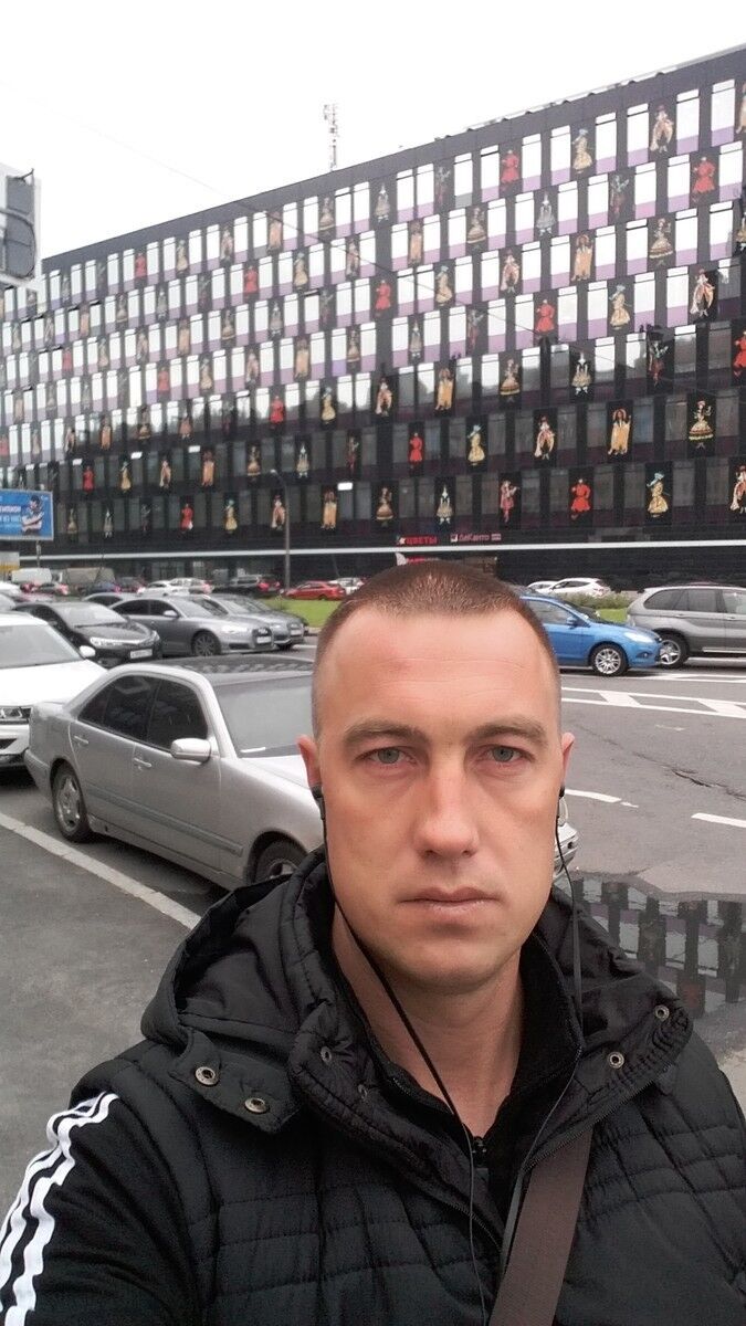  -,    , 37 ,  
