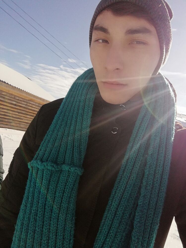  18317495  Darhan, 28 ,    