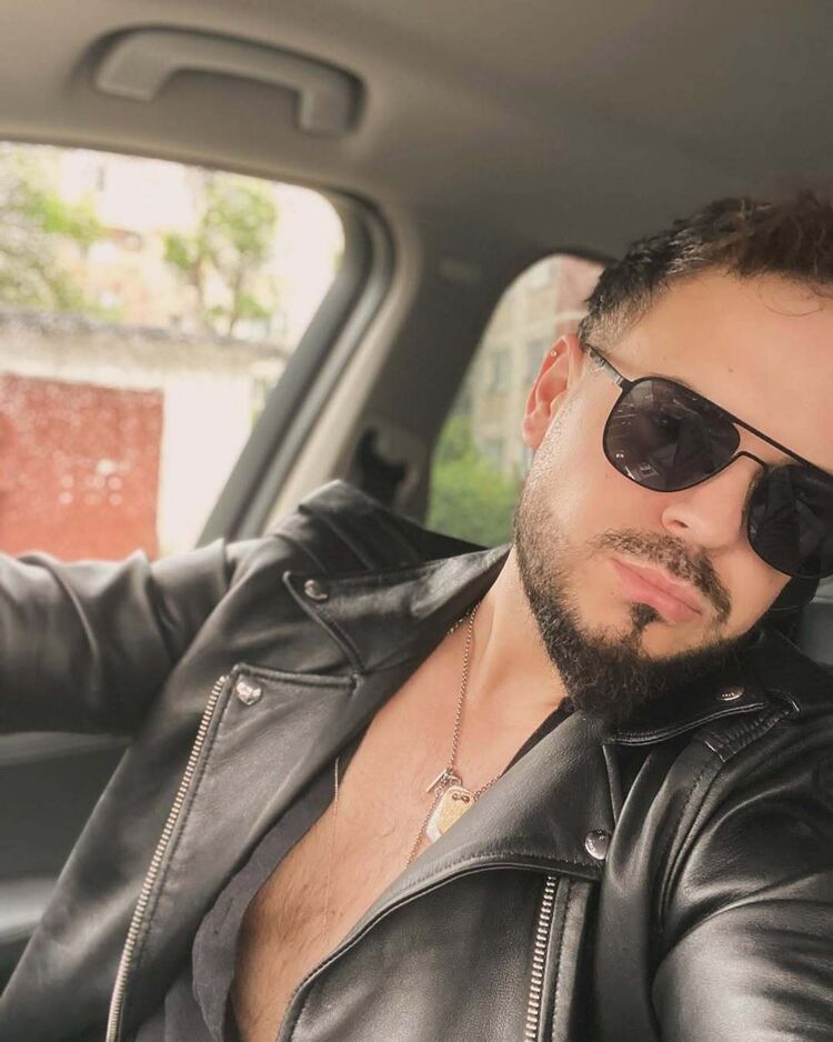  ,   Mazia, 32 ,   ,   , c 