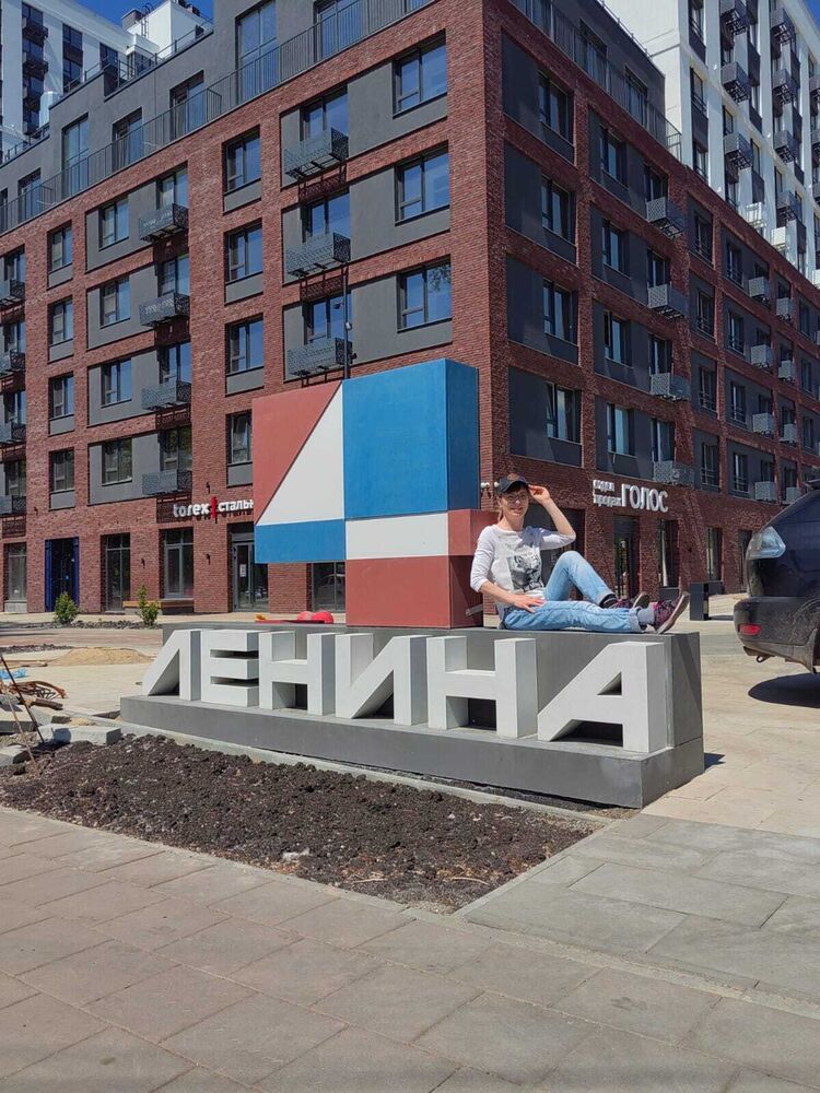  44216475  , 51 ,    