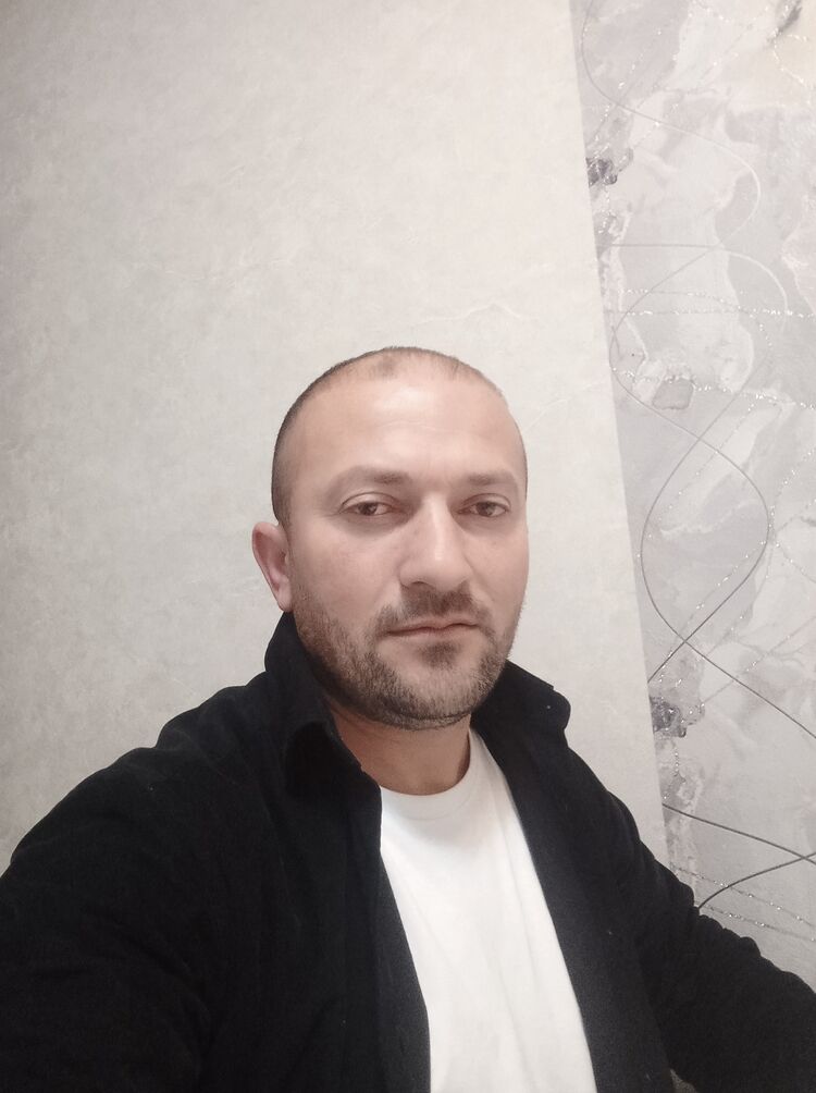  53802665  Rauf, 40 ,    