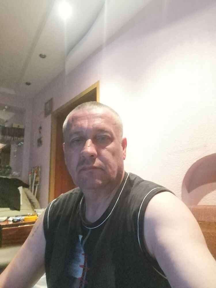  35934585  , 52 ,    
