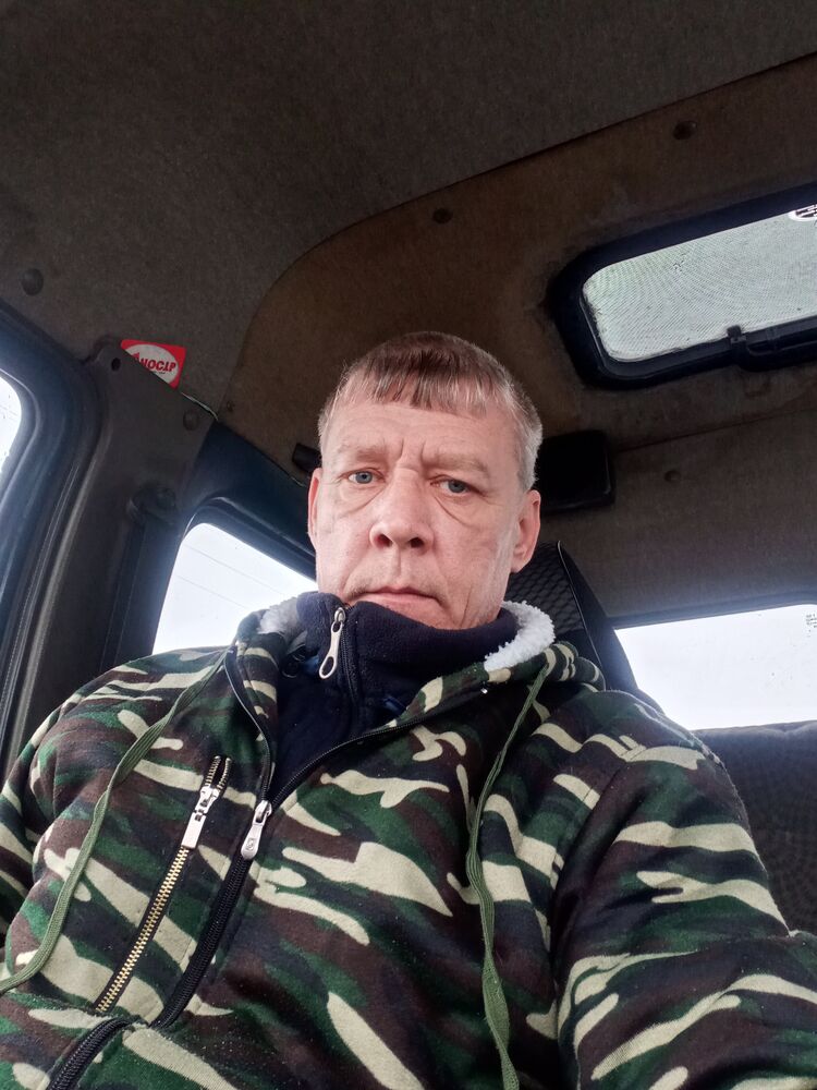  ,   Sergey, 52 ,   ,   , c , 