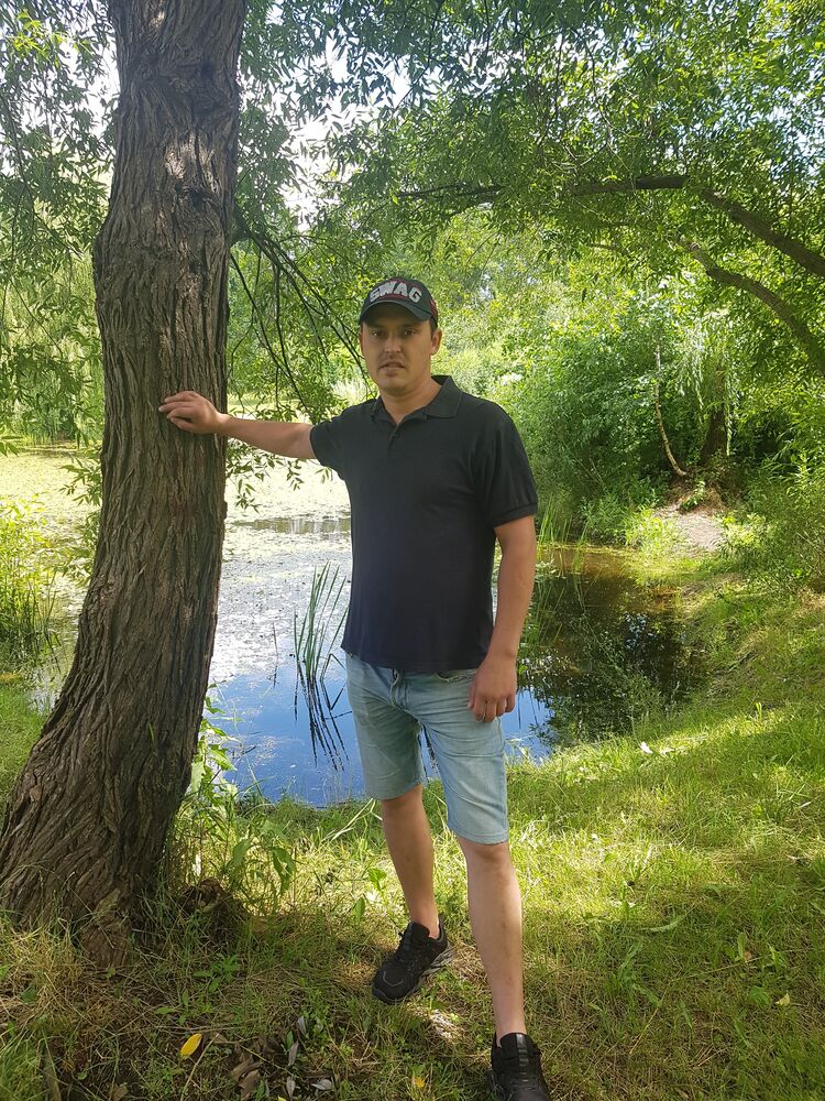  ,   Dmitriy, 42 ,   , 