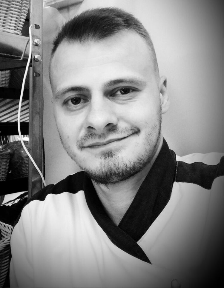  ,   Russik, 33 ,   ,   , c , 
