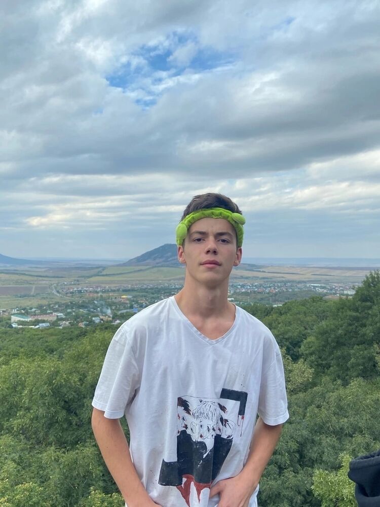  29980725  Dima, 21 ,    