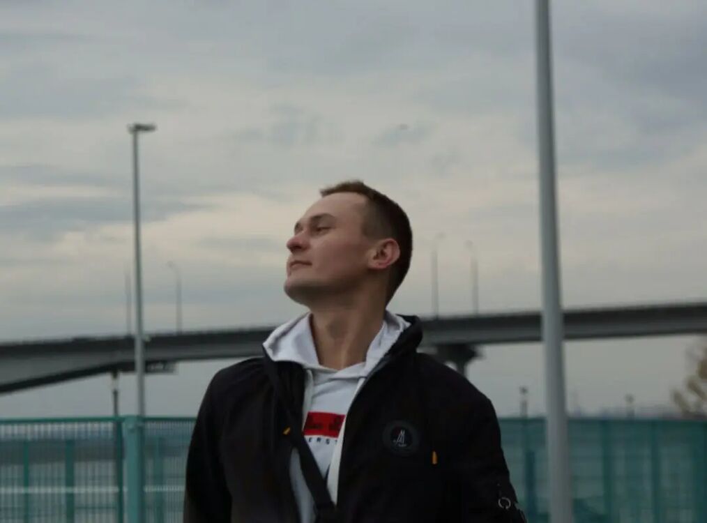  ,   Artyom, 32 ,   ,   , c , 