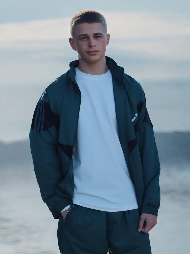  ,   , 22 ,   