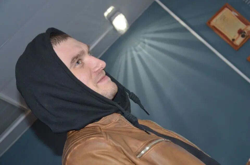 ���� 33938695 ������� ˸��, 32 ����, ���� ���������� � �������-��-����