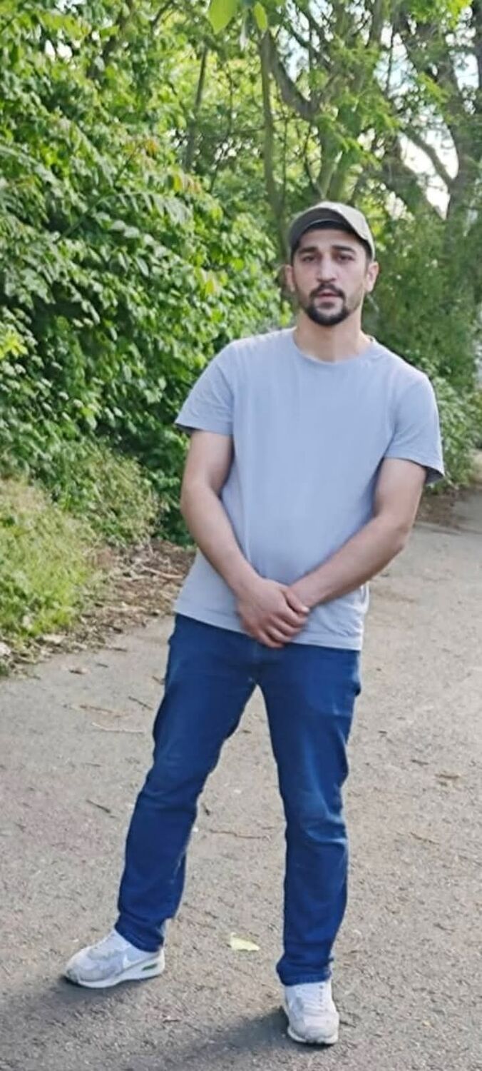  51843985  Lekso, 27 ,    