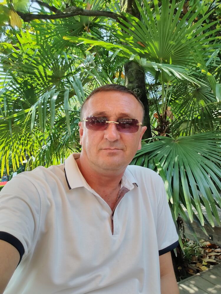  52052415  , 45 ,    