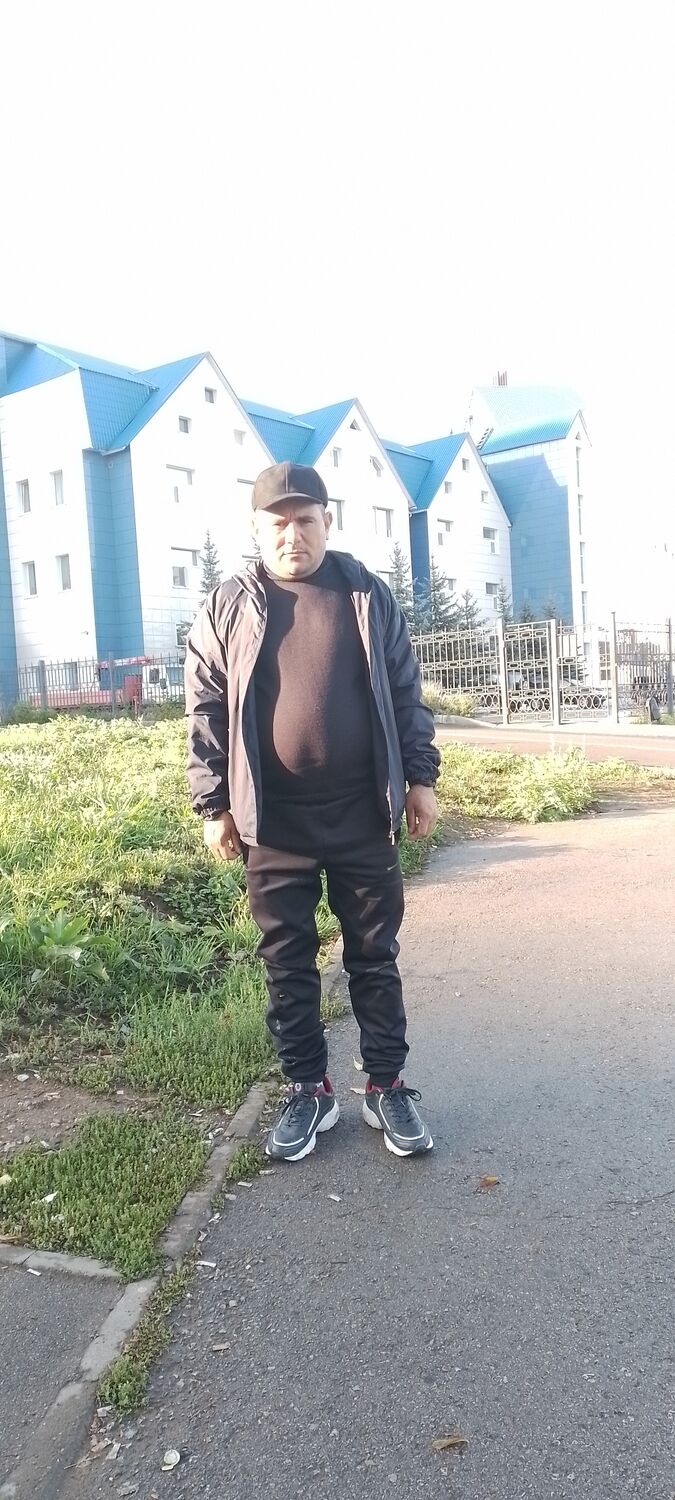  38056815  Guwanc, 44 ,     