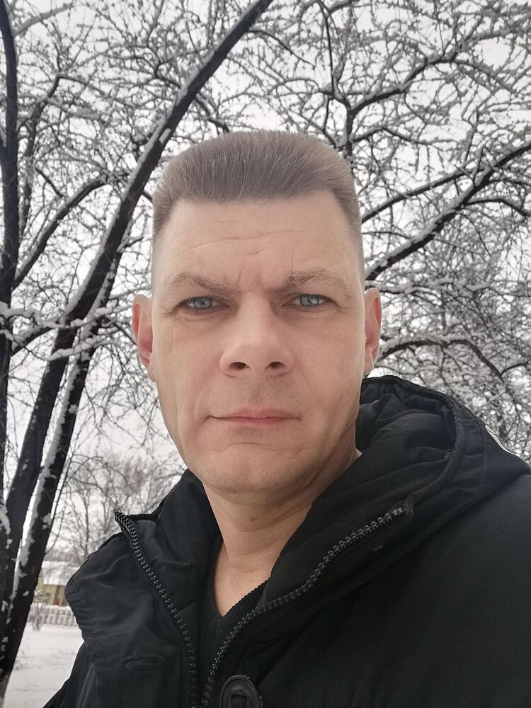  35208435  , 44 ,     