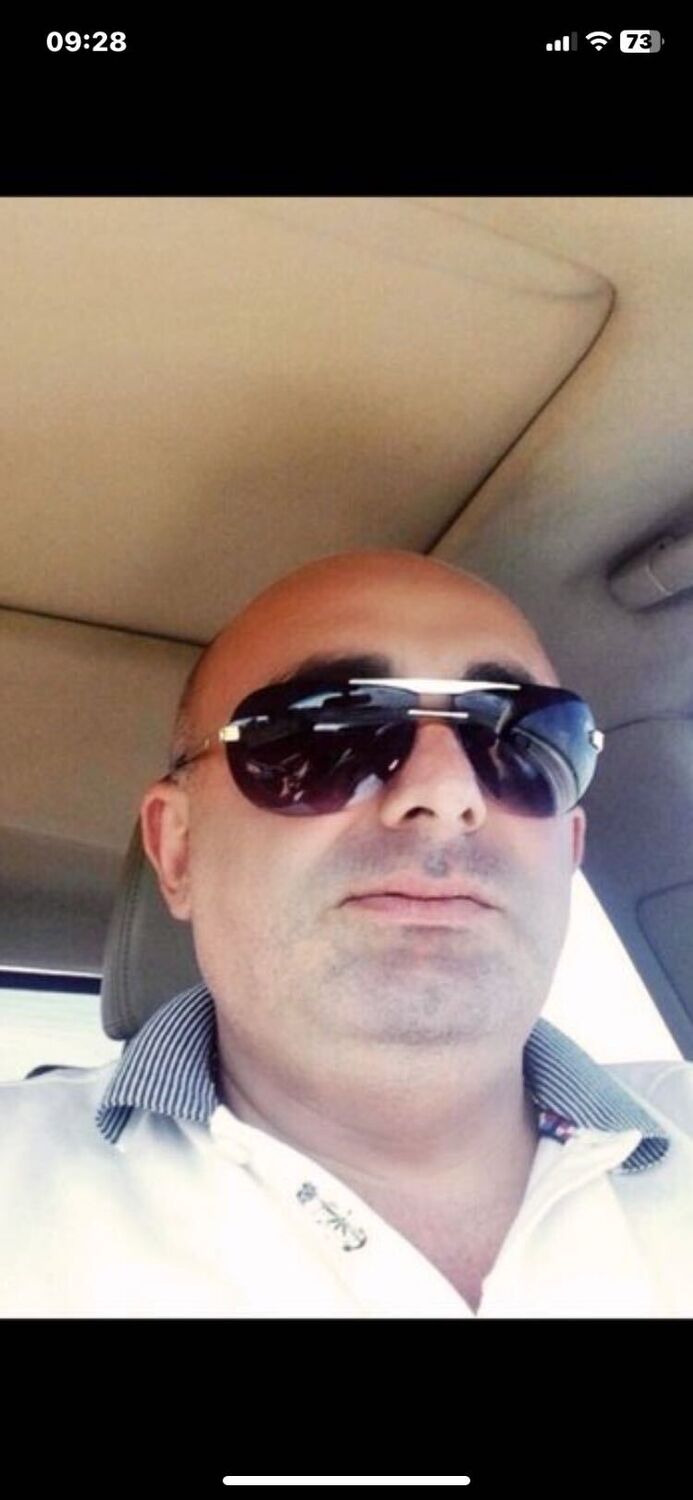  52552585  , 46 ,    --