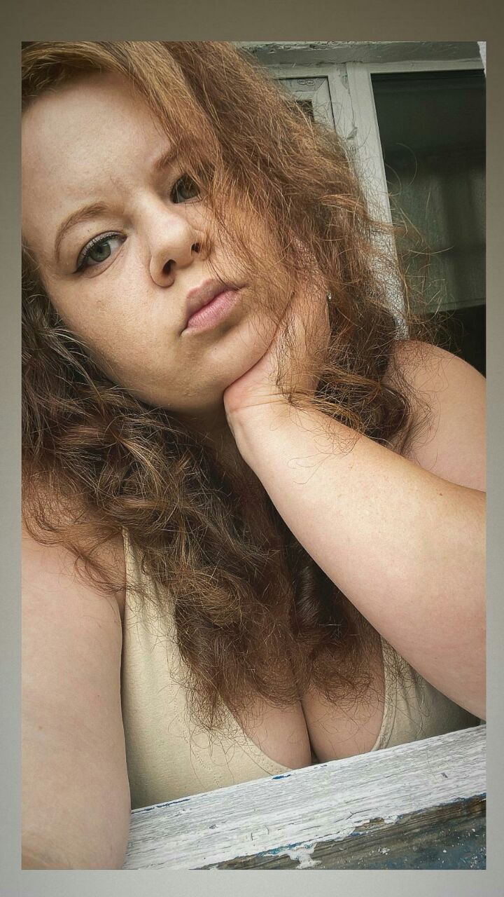  52892855  Kristina, 26 ,    