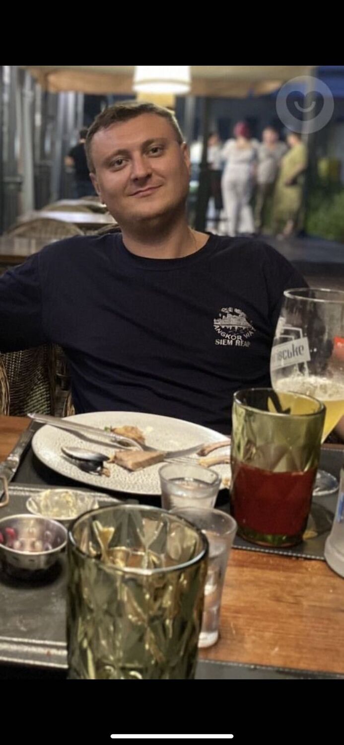  24149545  Serge, 34 ,    