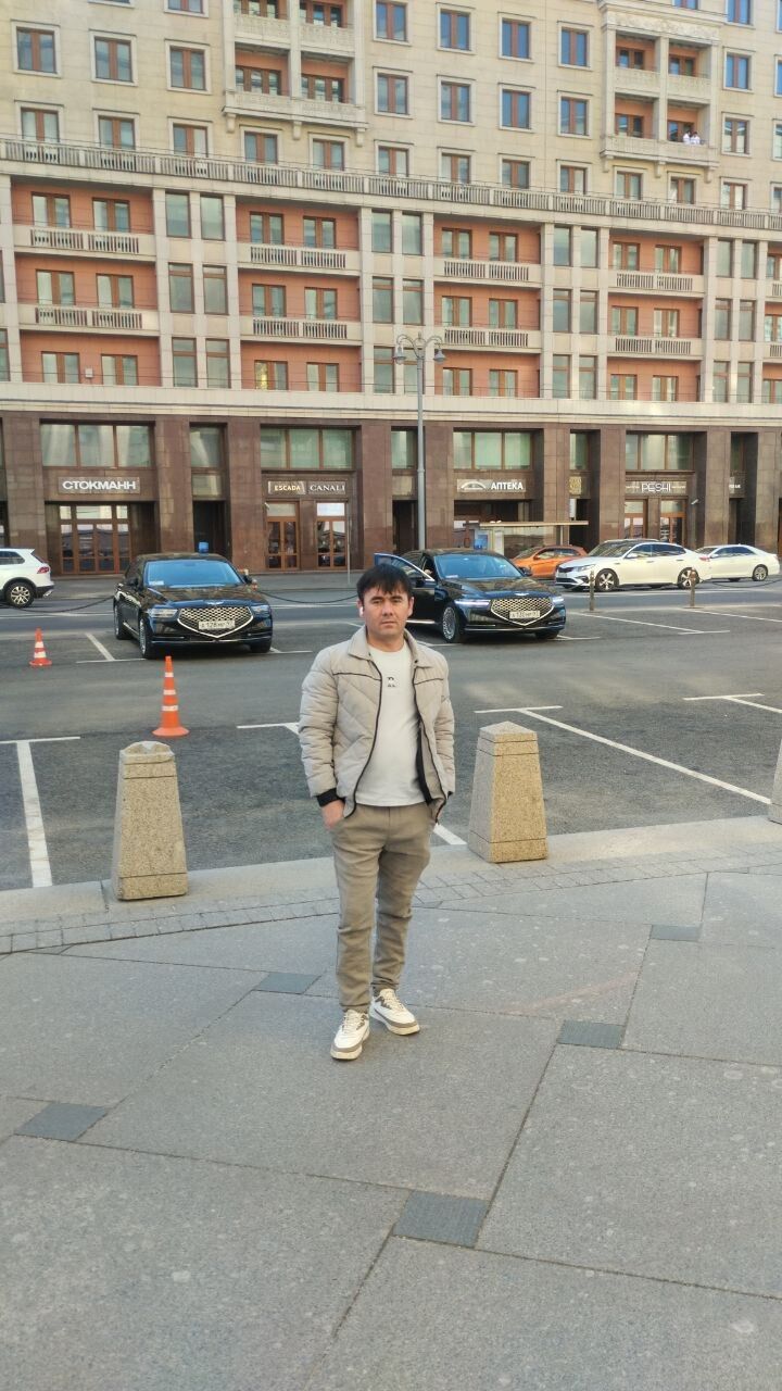  34023365  Bahtiyor, 36 ,    