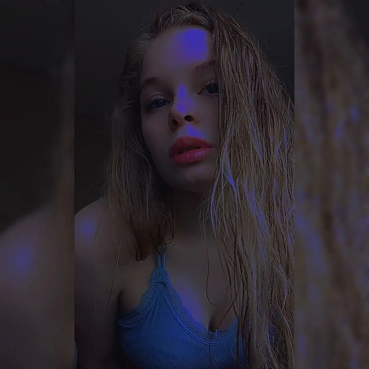  51391185  Whore, 22 ,    