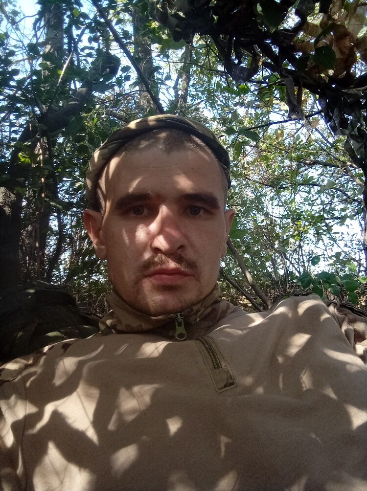  47271295  Ivan, 34 ,    