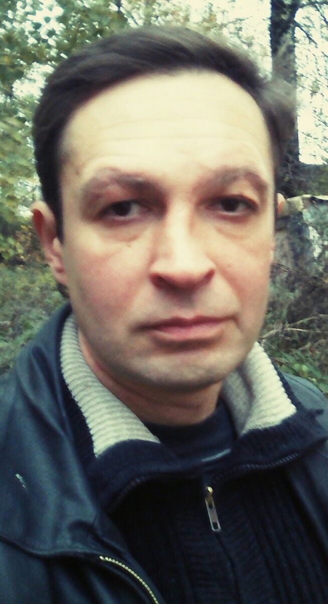  8823915  Valerii, 50 ,    