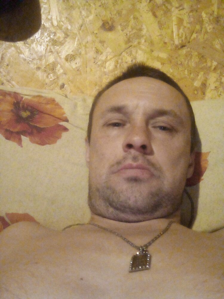  40216635  , 42 ,    