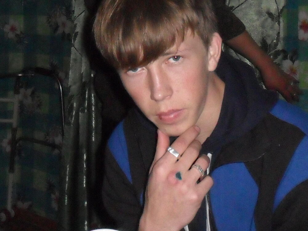  8906305  Tolik, 29 ,    