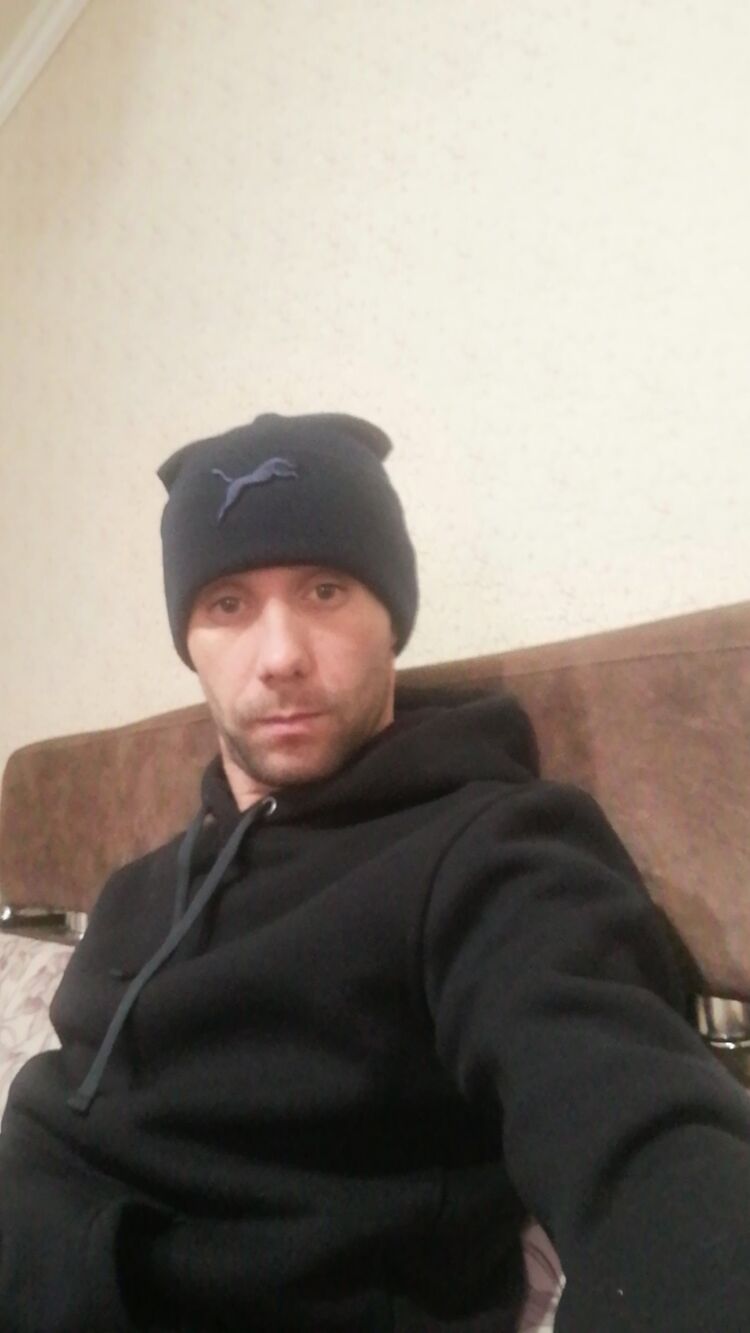  28836415  , 37 ,    