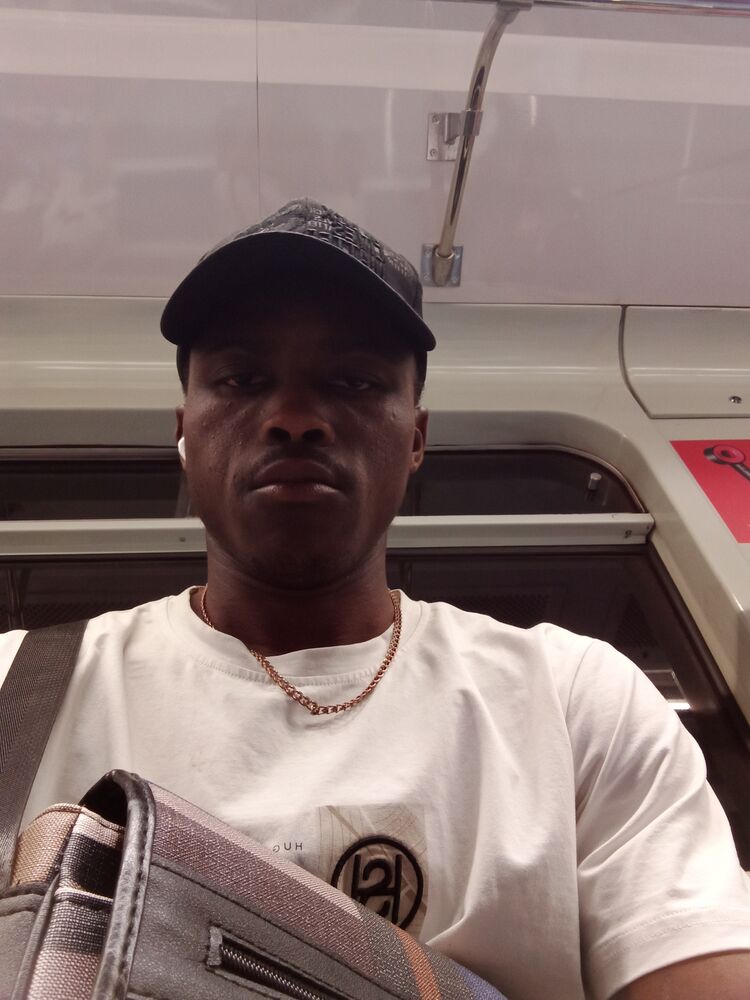  45039775  WILFRiED, 35 ,    