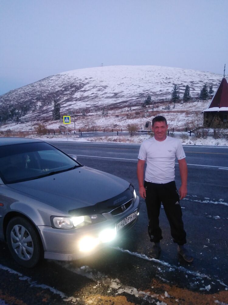  45494495  Stanislav, 37 ,    