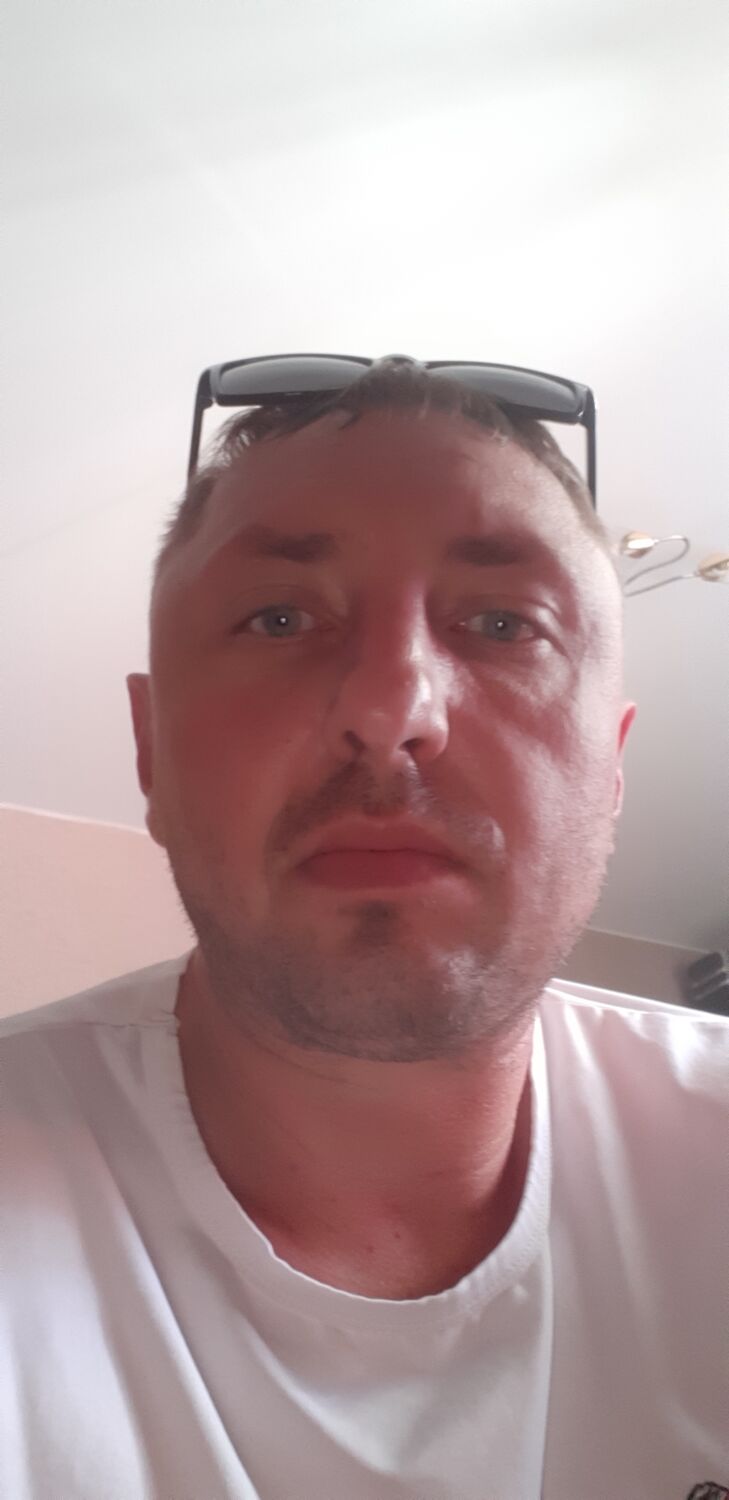  28683555  Oleg, 45 ,    