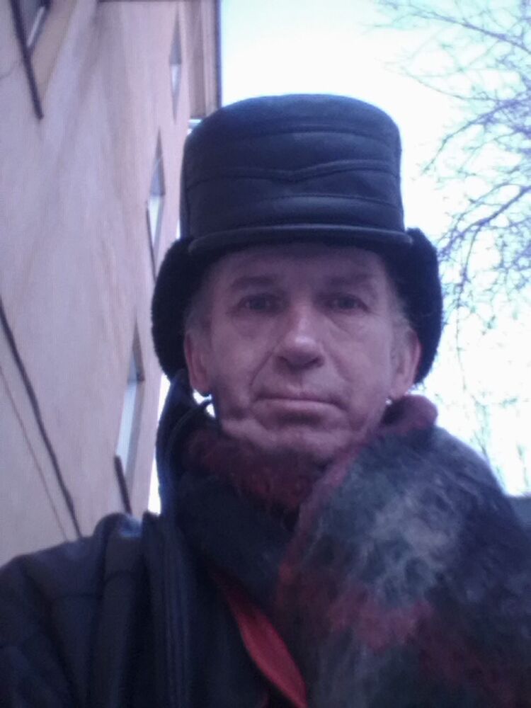  ,   Viktor, 53 ,   ,   