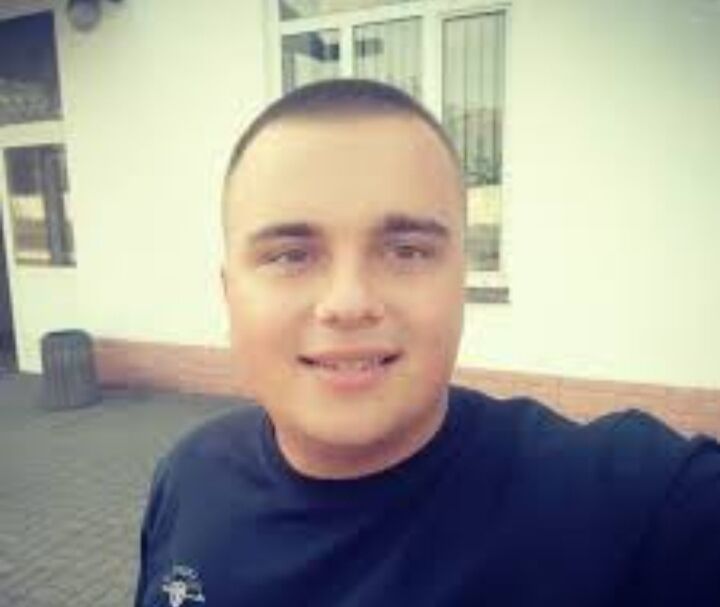  37910875  , 32 ,    