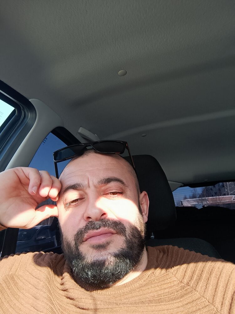  42031835  , 40 ,    