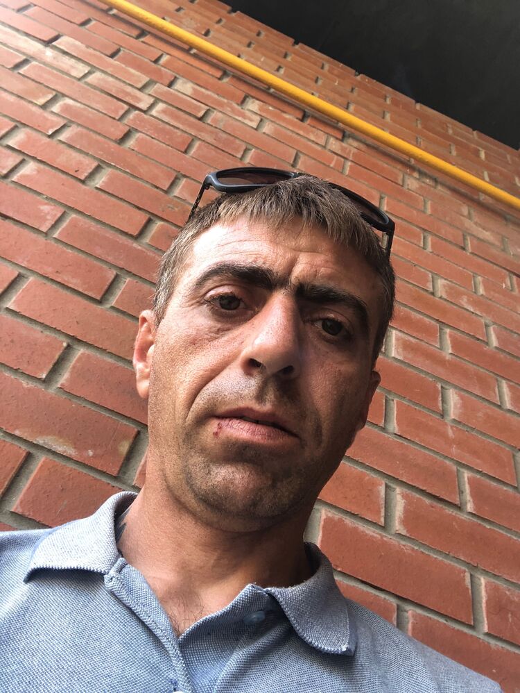  28684425  , 40 ,    