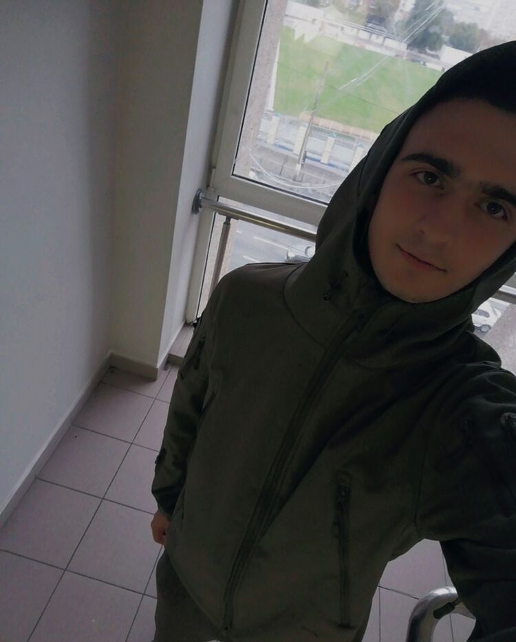  40746485  , 20 ,    