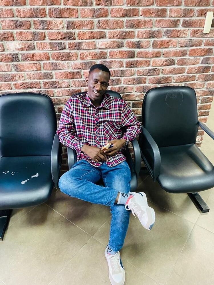 ���� 56142255 ����� John, 22 ����, ���� ���������� � �����-����������