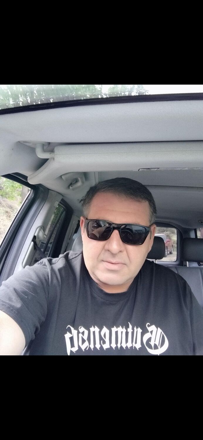  53409495  Dato, 45 ,    