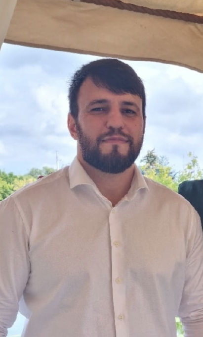  36596165  Arsen, 33 ,    