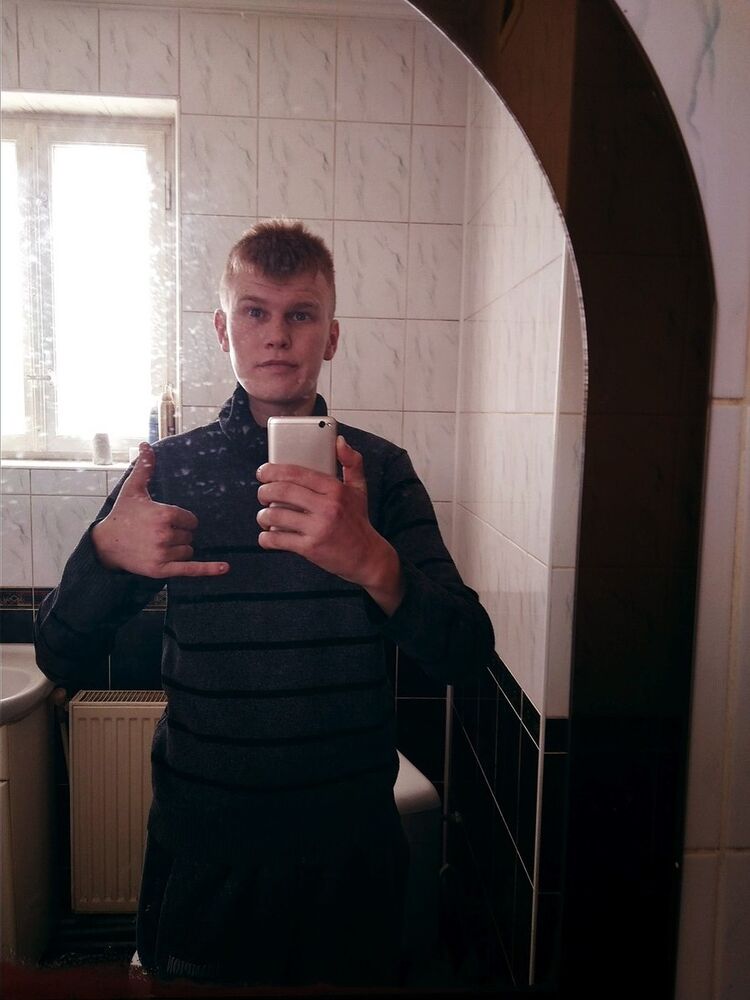  ,   Ura, 28 ,   