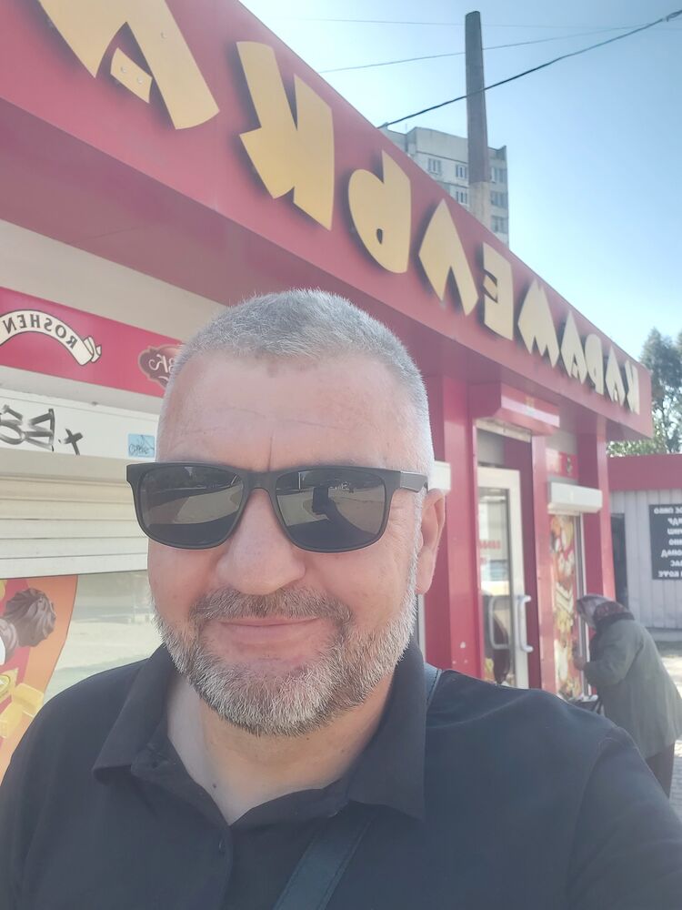  ,   Tolik, 52 ,   , 