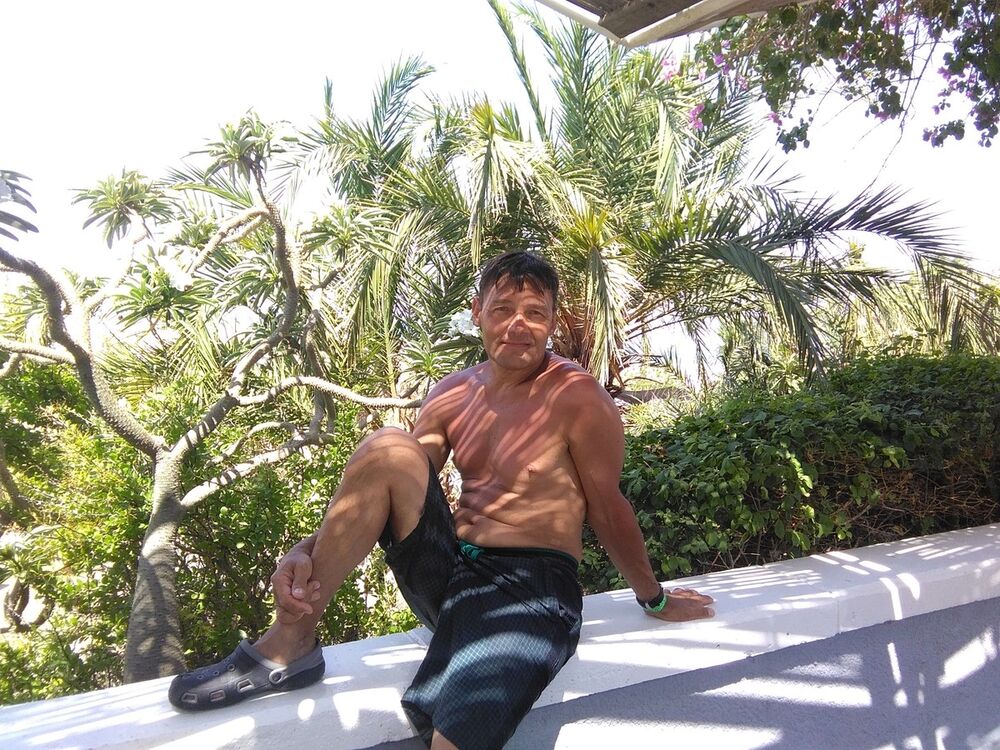  Holon,   , 53 ,   