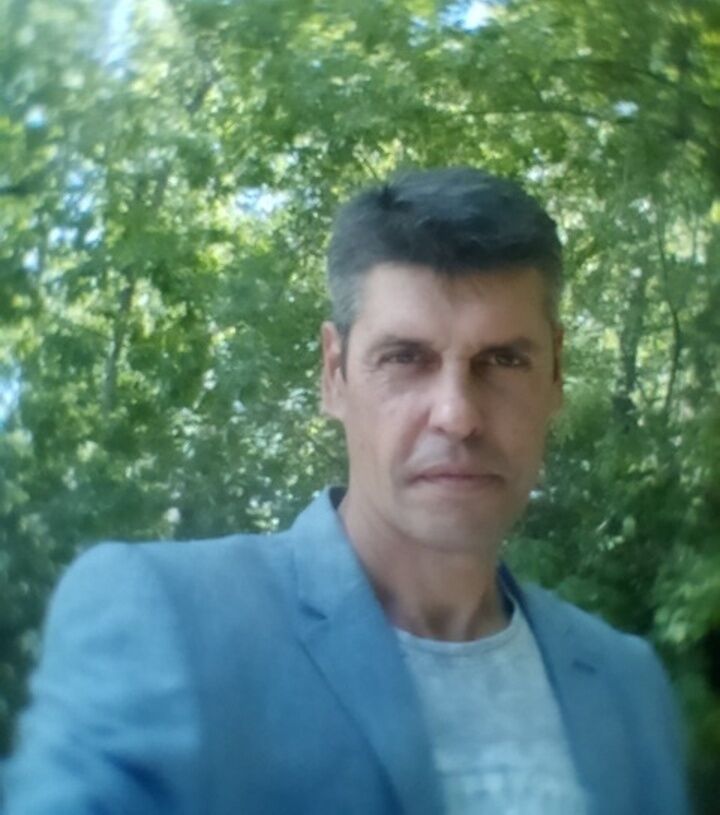  42797205  , 49 ,    