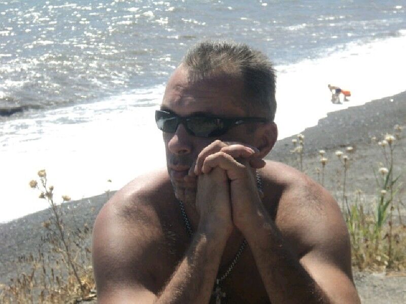 18995865  Sergey, 51 ,    