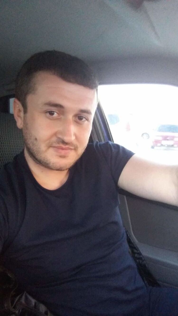  32539275  , 37 ,    