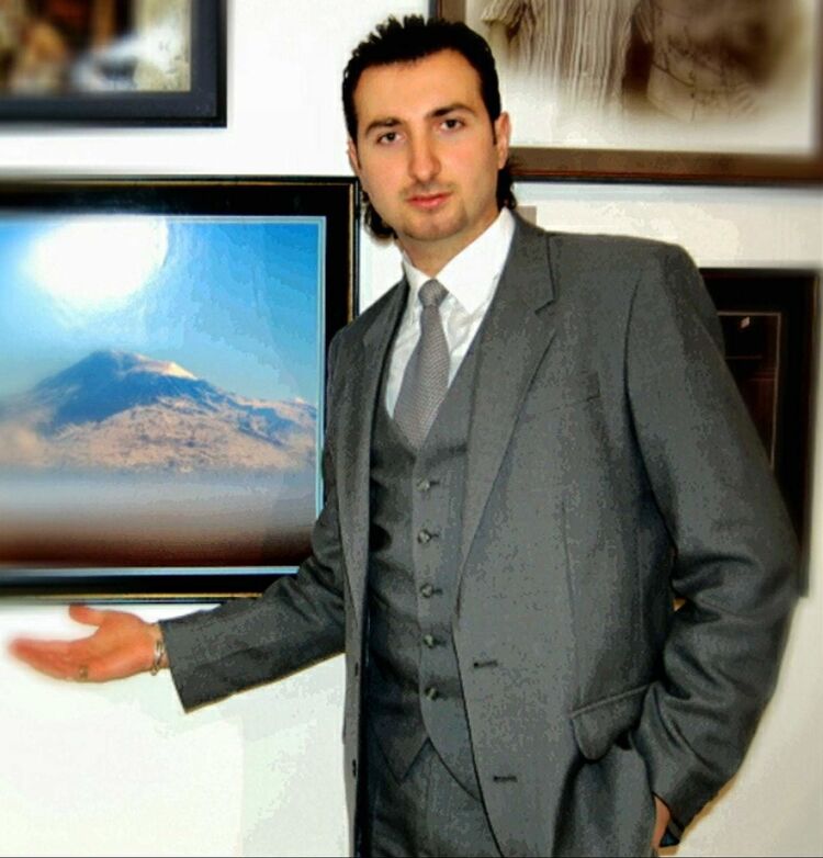  19221735  Vardan, 39 ,    