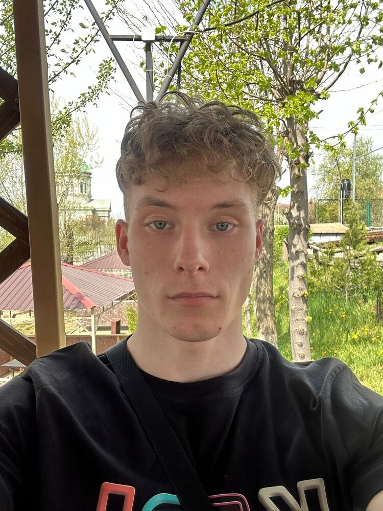  --,   , 21 ,  
