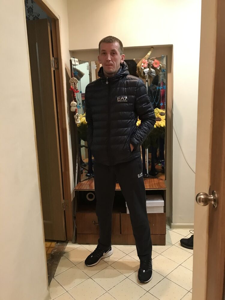 ���� 19498385 ������� ˸��, 38 ���, ���� ���������� � �����