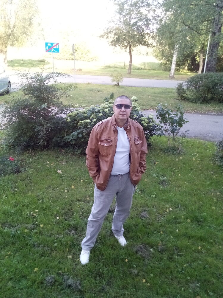  31316875  Liudovik, 55 ,    