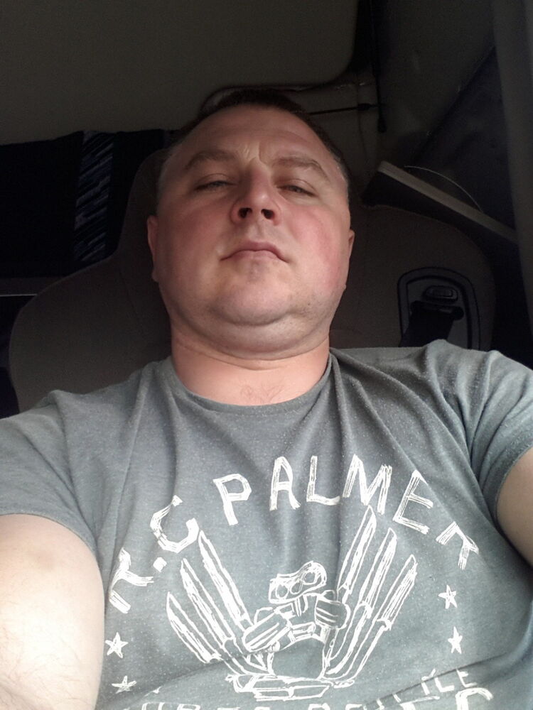  9169745  Ivan, 49 ,    