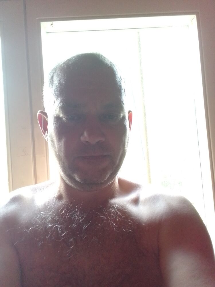  30225655  Valentin, 49 ,    